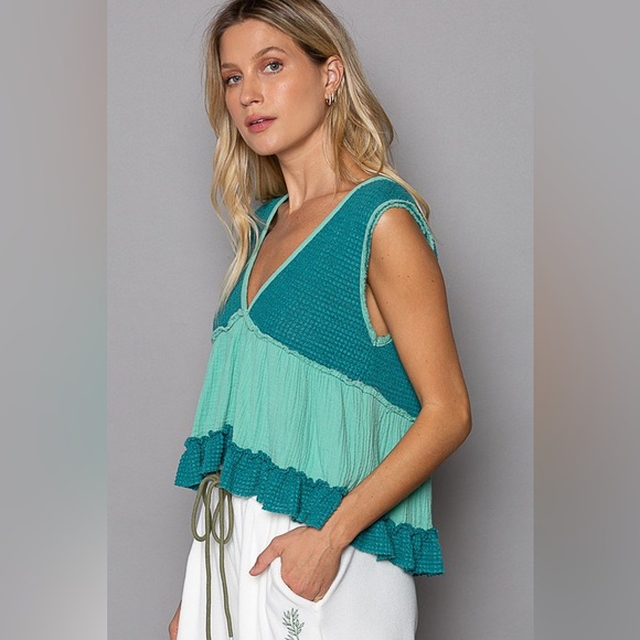 138B. Sleeveless Contrast Thermal Babydoll Top - Mint Green - Picture 2 of 6